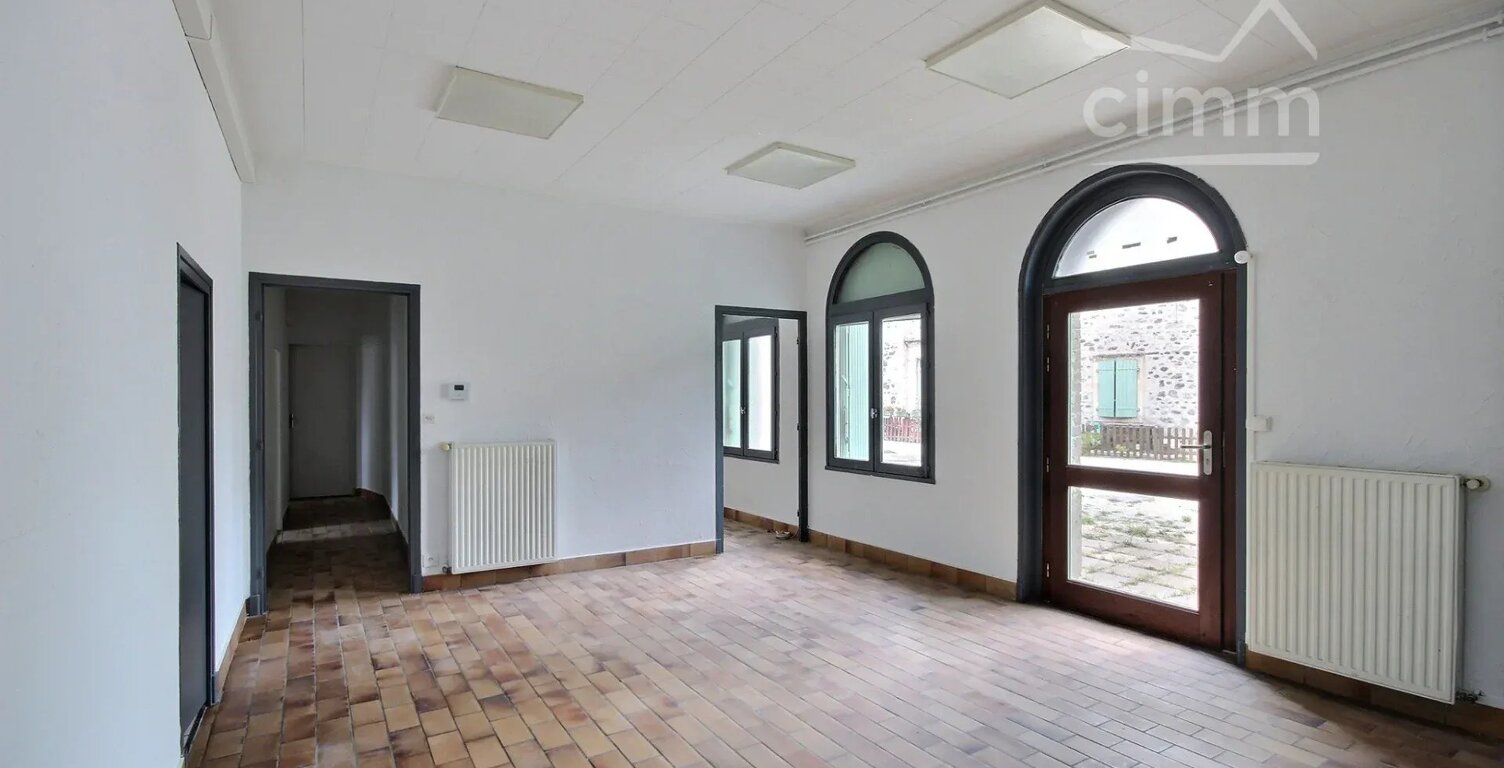 APPARTEMENT de 80.04 m² avec  PARKING — photo 1