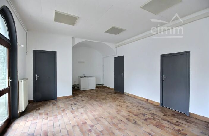 APPARTEMENT de 80.04 m² avec  PARKING — photo 4