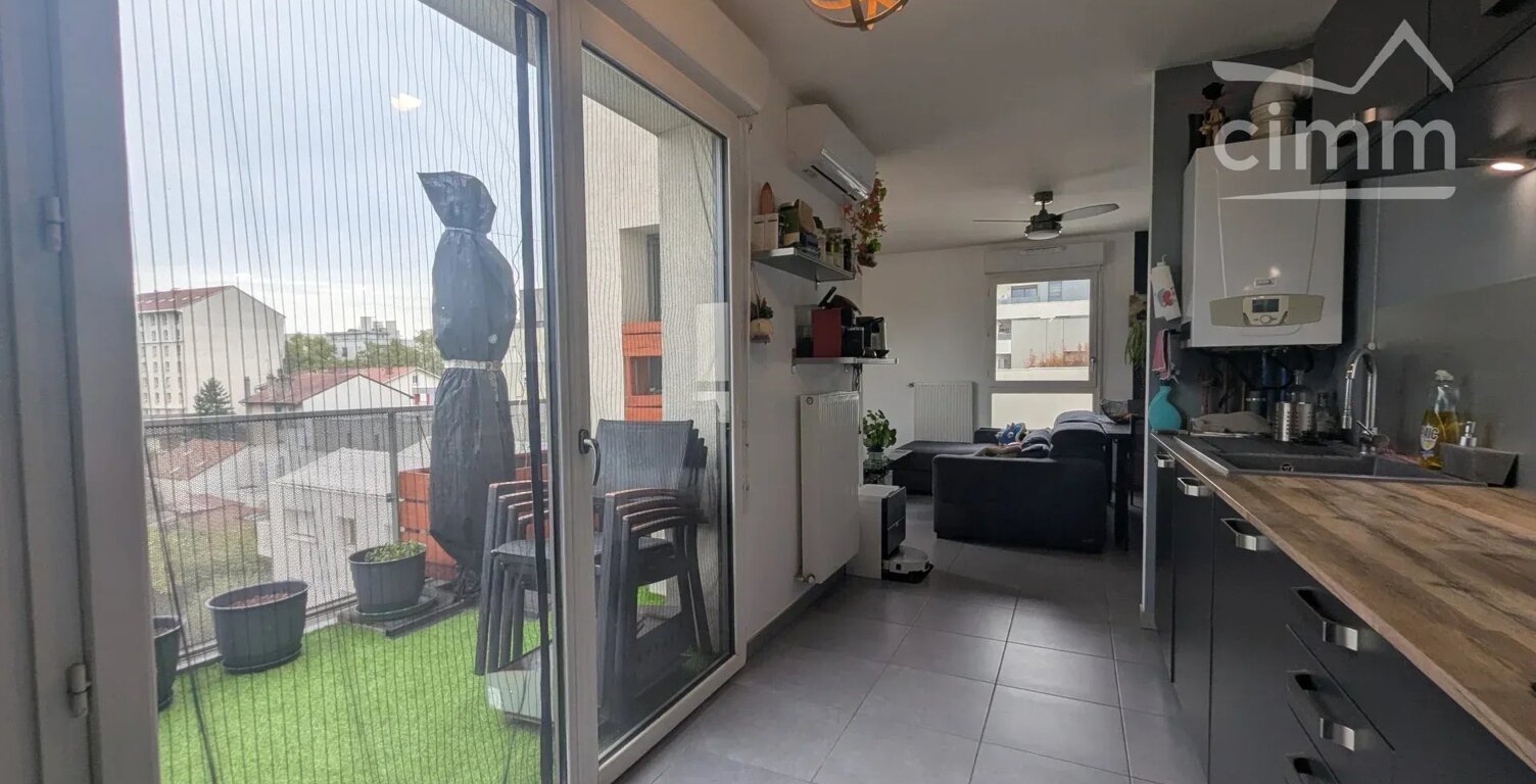 Superbe T3 moderne avec terrasse et garage à Villeurbanne — photo 1