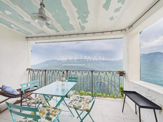 Maison de village authentique avec vue panoramique au-dessus de — photo du bien
