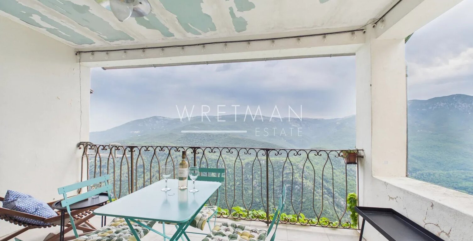 Maison de village authentique avec vue panoramique au-dessus de — photo 1