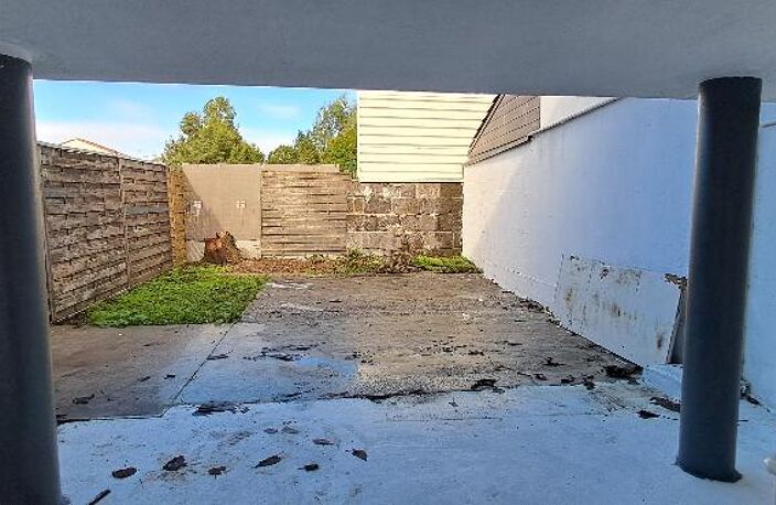 T2 — photo 2