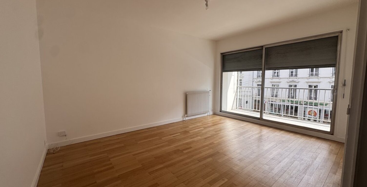 Appartement Type 2 avec balcon + cave — photo 1