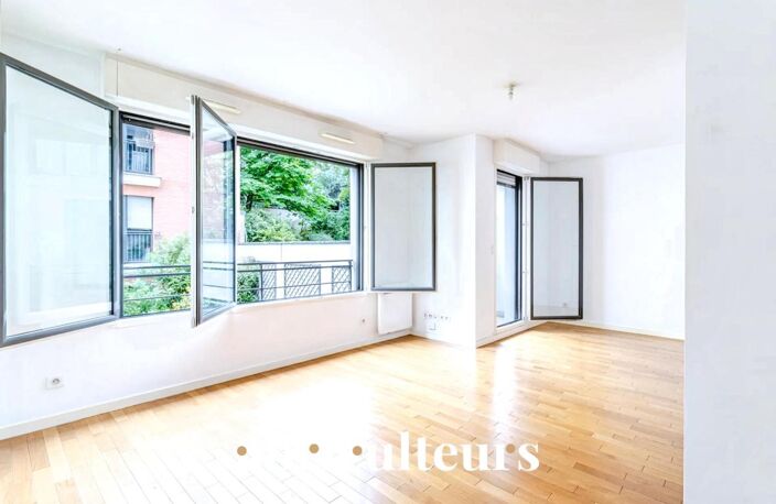 Charmant studio  30 m² avec balcon – Courbevoie (92400) — photo 3