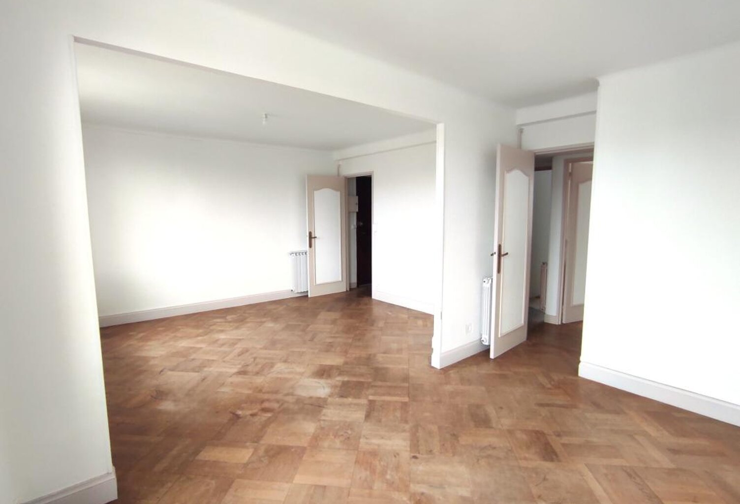 Appartement À Vendre — photo 1