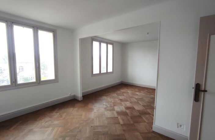 Appartement À Vendre — photo 2