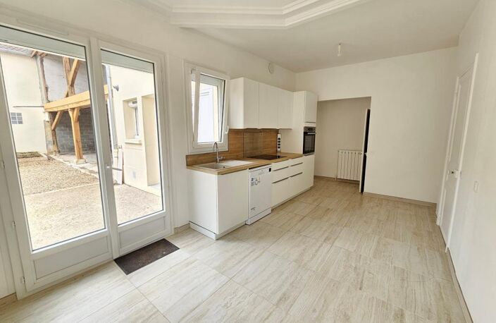 Maison à louer -  MÉZIÈRES-SUR-SEINE — photo 3