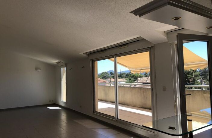 Appartement de 83m2 à louer sur Pertuis — photo 2