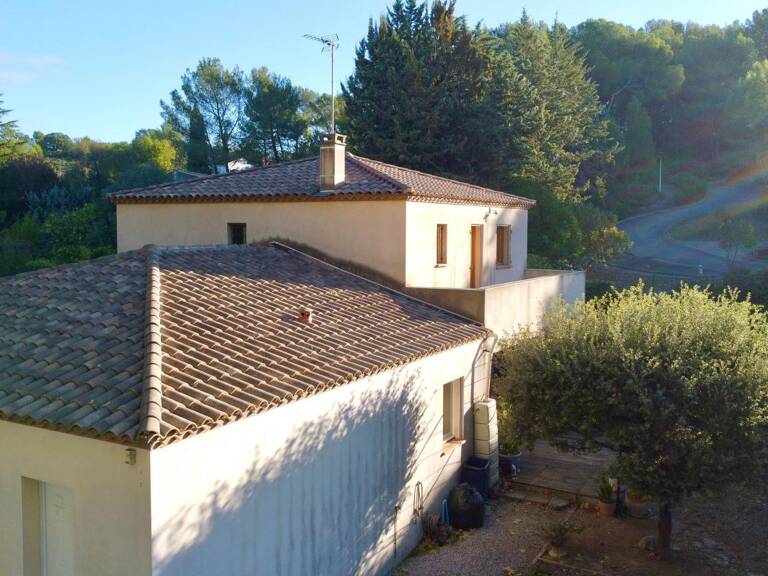 Maison avec local professionnel attenant — photo 1