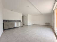 PIGNANS   T4 DERNIER ÉTAGE AVEC TERRASSE DE 28 M2 ET GARAGE — photo 3