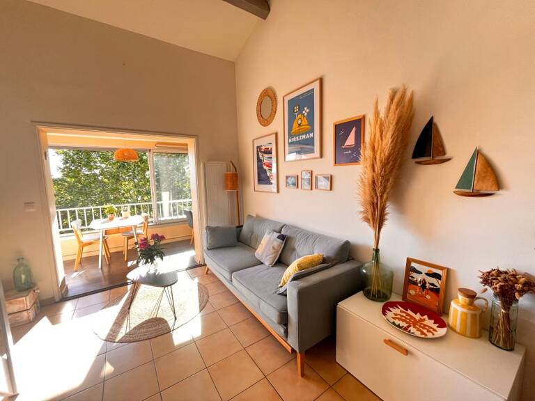Appartement T2 en duplex rénové à Six-Fours-Les-Plages  – Exposition Sud, loggia et vue dégagée — photo 1
