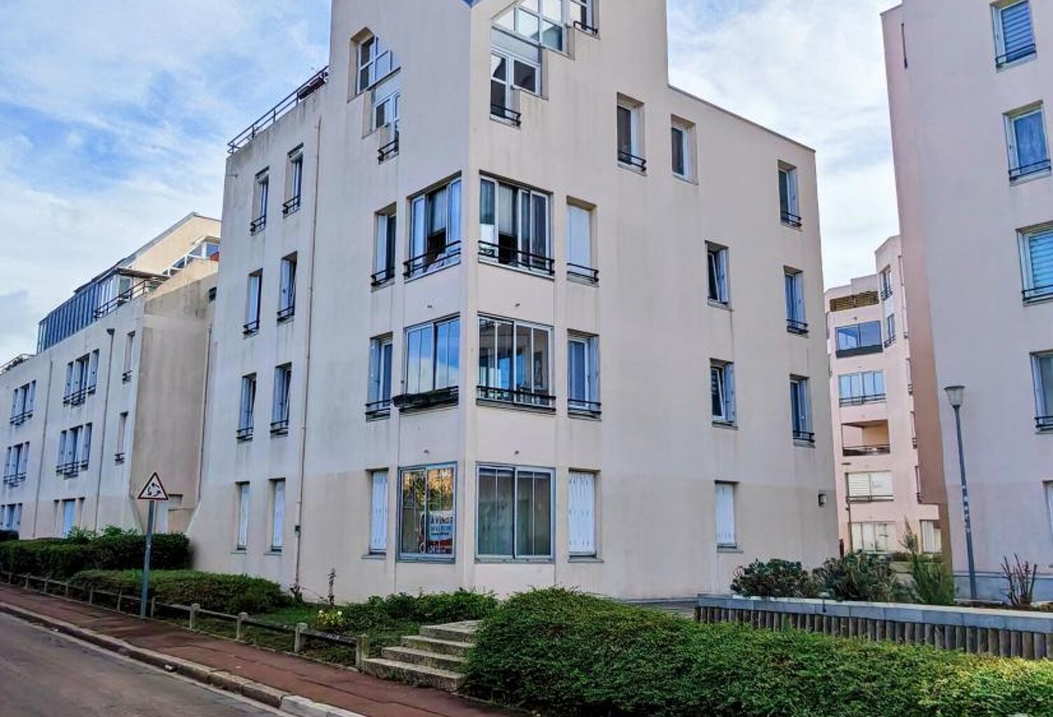 Appartement À Vendre — photo 1