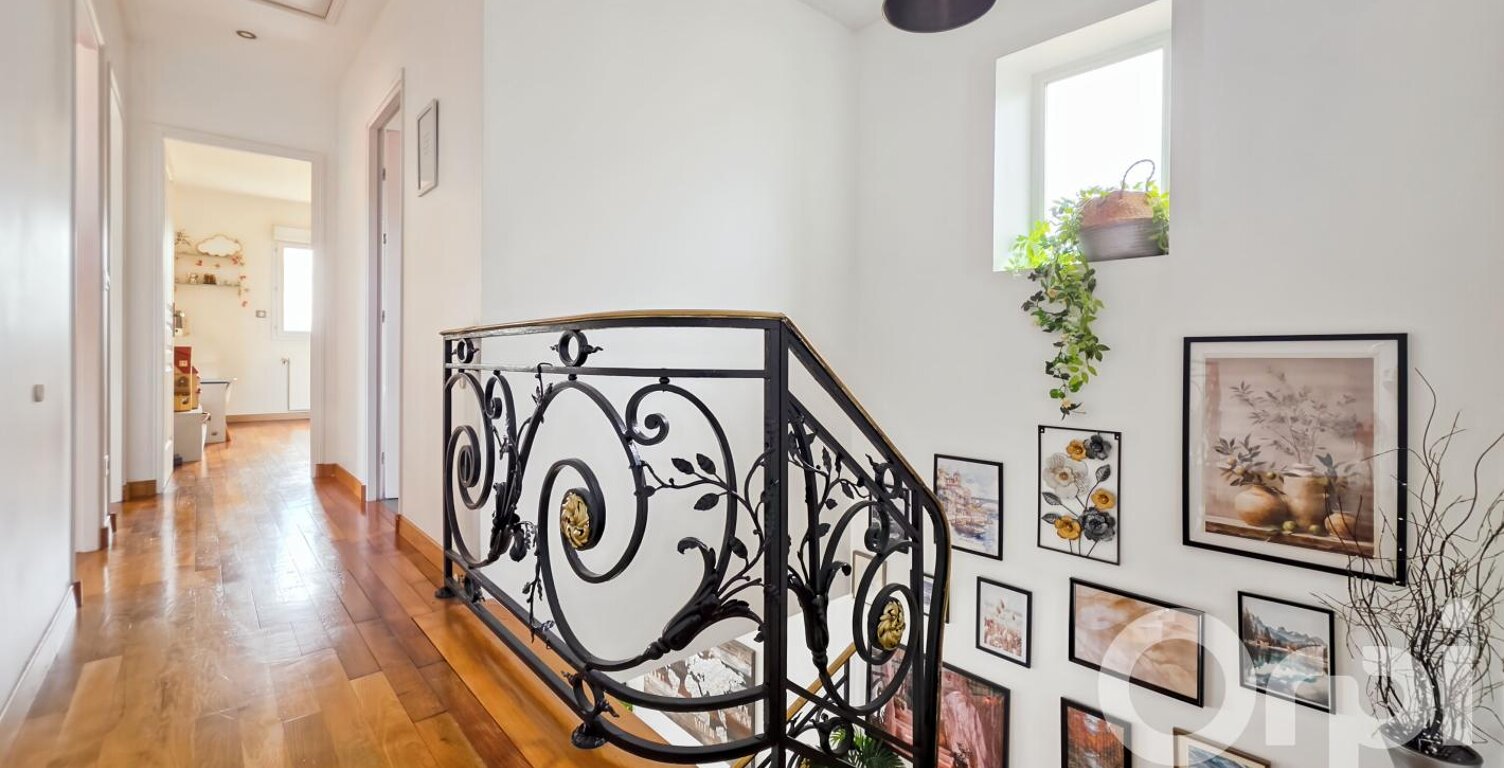 Maison à vendre à St-Prix récente (2017) – 4 chambres – Dépendance — photo 1