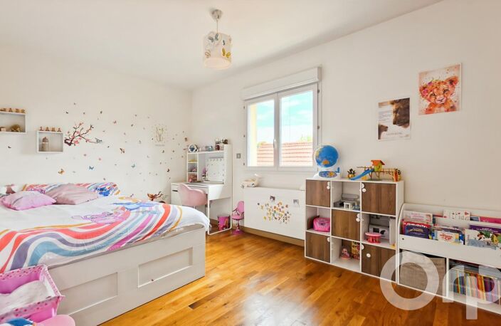 Maison à vendre à St-Prix récente (2017) – 4 chambres – Dépendance — photo 3