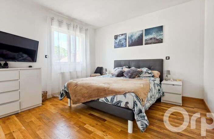 Maison à vendre à St-Prix récente (2017) – 4 chambres – Dépendance — photo 4