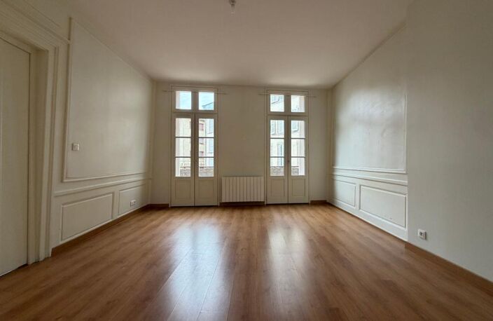   À LOUER – T2 54 m² – HYPERCENTRE DE LIMOGES   — photo 3