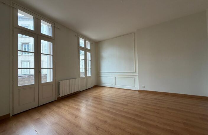   À LOUER – T2 54 m² – HYPERCENTRE DE LIMOGES   — photo 4