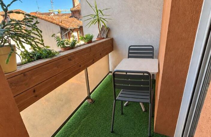 TOULOUSE Saint-Aubin - T2 avec terrasse, cave et parking en sus — photo 4