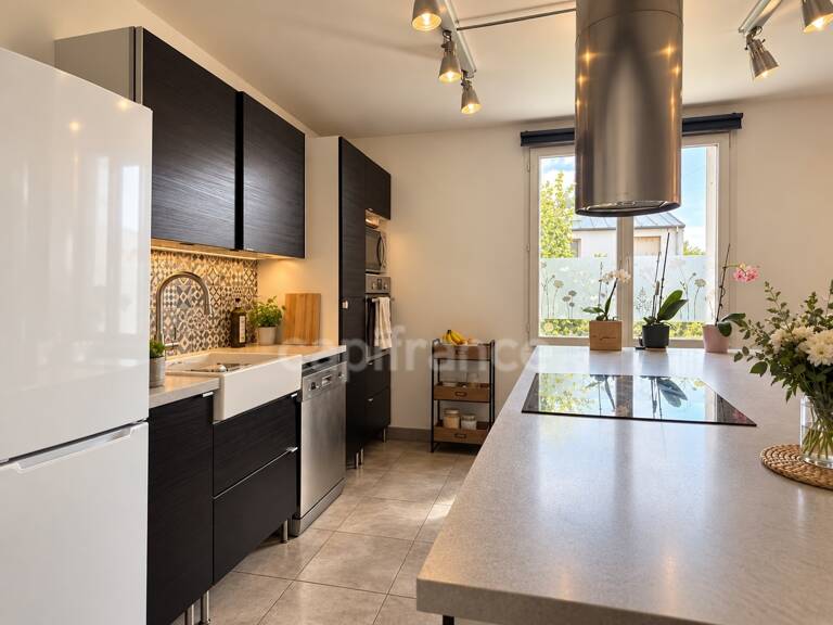 LE RELECQ-KERHUON MAISON EN CENTRE BOURG 3 CHAMBRES — photo 1