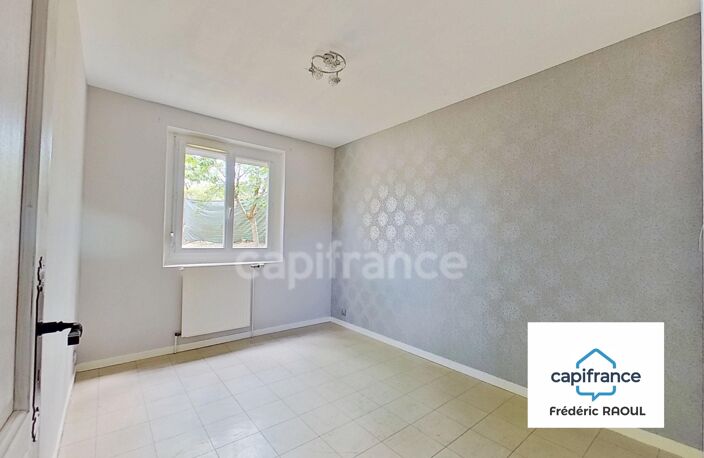 Maison de plain-pied, fonctionnelle, 5 chambres — photo 5