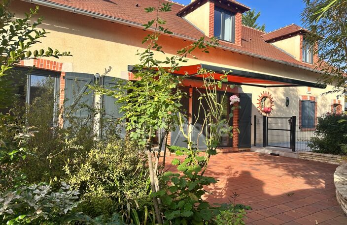 Maison à vendre CHAMPS SUR YONNE (89) Magnifique propriété de 272 m² 6 Chambres Piscine Terrain de 4800 m2 — photo 2