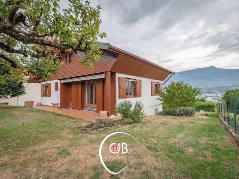 La Motte-Servolex – Maison évolutive avec 660 m² de terrain arboré et vue exceptionnelle — photo 1