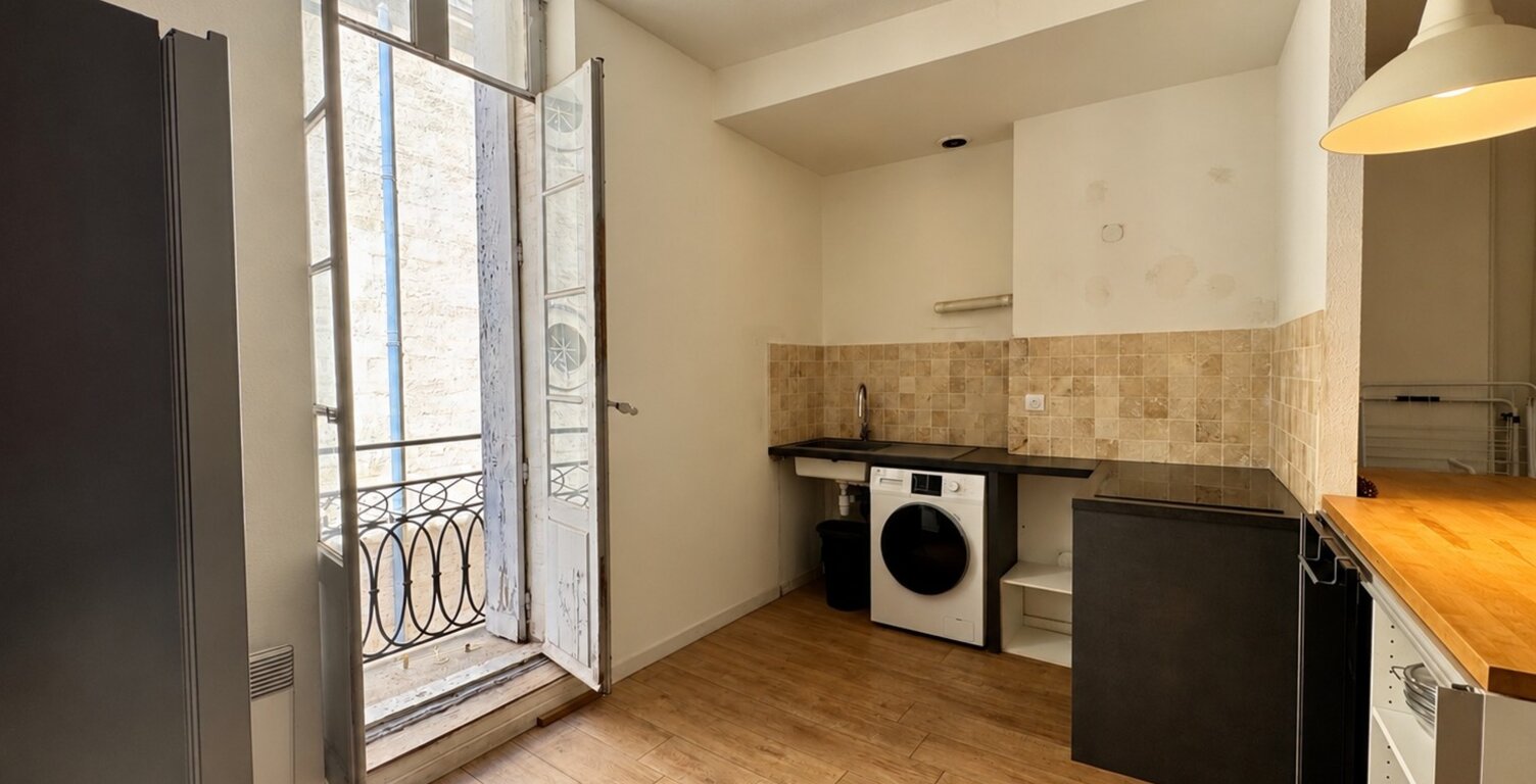 Appartement à vendre 3 pièces MONTPELLIER CENTRE HISTORIQUE (34)- Le charme de l'ancien à personnaliser — photo 1