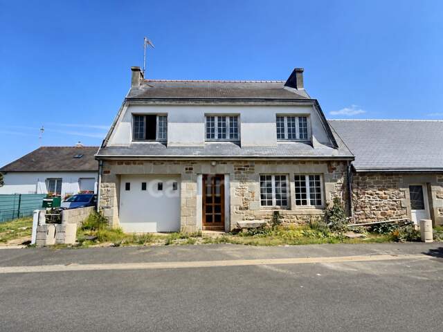 Maison à rénover 6 pièces PONT L'ABBE (29) avec 4 chambres d'environ 125 m2 — photo du bien
