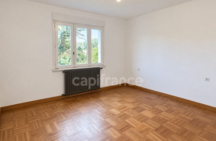 Maison à rénover 6 pièces PONT L'ABBE (29) avec 4 chambres d'environ 125 m2 — photo 5