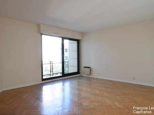 PARIS 15EME ARRONDISSEMENT (75)- PARC ANDRE CITROEN - 2 PIÈCES DE 50,25 m2 LOI CARREZ AVEC BALCON, PARKING ET CAVE – PRIX DE VENTE 540 000 € HONORAIRES D’AGENCE INCLUS — photo du bien