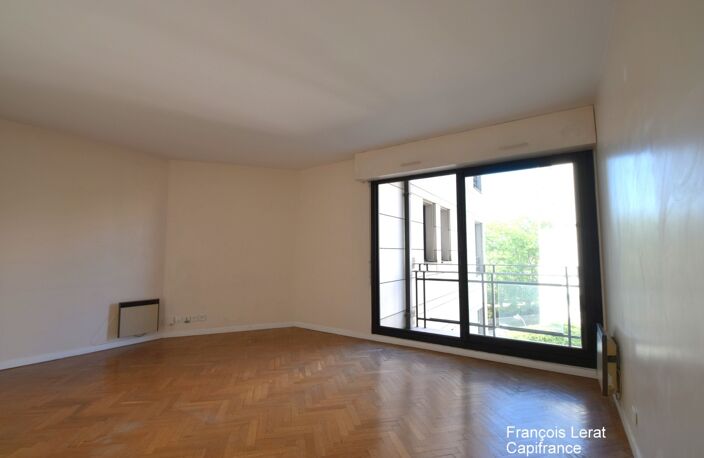PARIS 15EME ARRONDISSEMENT (75)- PARC ANDRE CITROEN - 2 PIÈCES DE 50,25 m2 LOI CARREZ AVEC BALCON, PARKING ET CAVE – PRIX DE VENTE 540 000 € HONORAIRES D’AGENCE INCLUS — photo 2