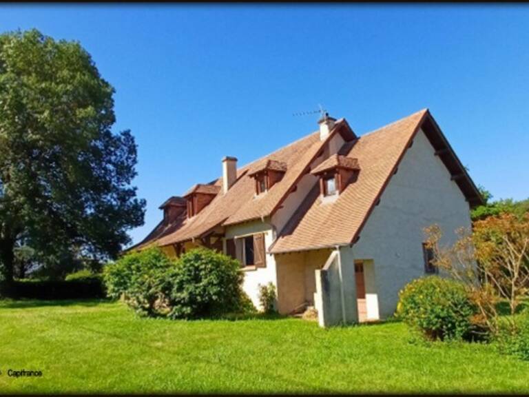 A Lembeye, sur un terrain de plus de 3000m² Maison de 185 m²  5 chambres et une belle dépendance — photo 1