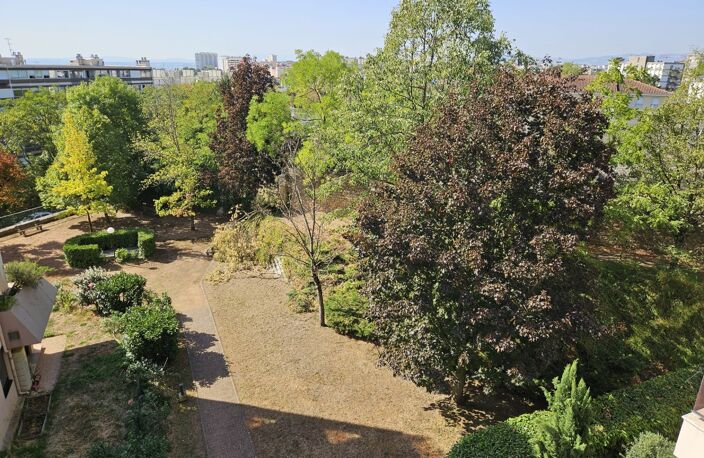 Appartement à vendre 6 pièces CALUIRE ET CUIRE (69) — photo 2
