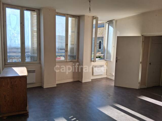 Maison à vendre 4 pièces CHATEAUNEUF VAL DE BARGIS (58) — photo du bien