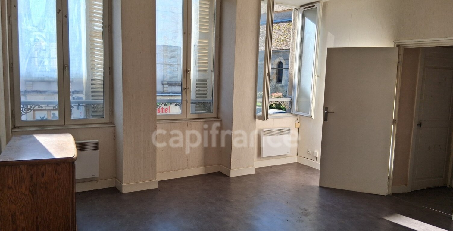 Maison à vendre 4 pièces CHATEAUNEUF VAL DE BARGIS (58) — photo 1