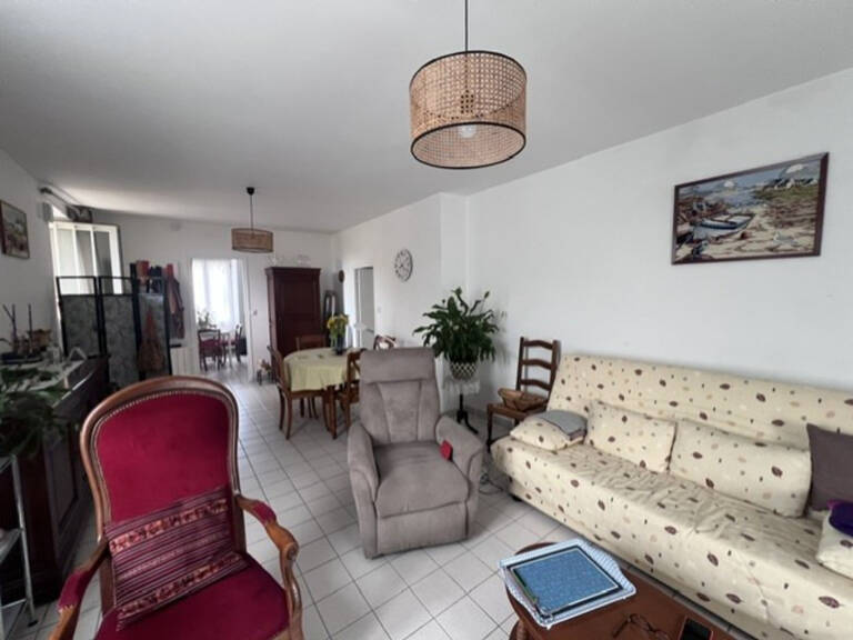 Appartement à louer 3 pièces SEICHES SUR LE LOIR (49) — photo 1