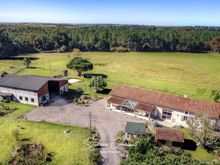Propriété de 188m² sur 4,5ha au milieu de la nature — photo 1