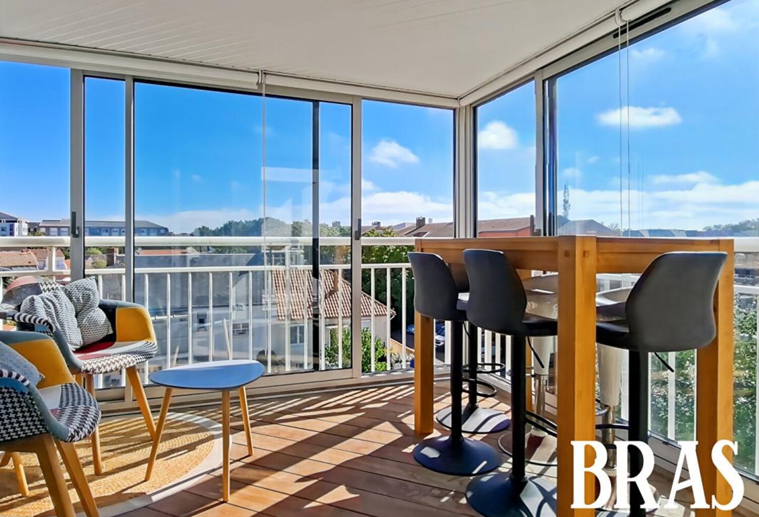 Quartier recherché, proche Arago, appartement rénové de 93m² habitables! — photo 1