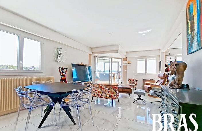 Quartier recherché, proche Arago, appartement rénové de 93m² habitables! — photo 2