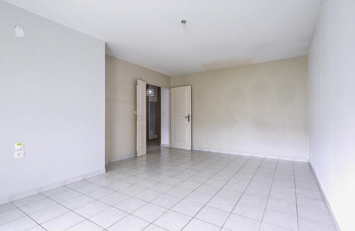 Appartement T3 de 63 m² en rez de jardin de 21 m2 avec garage double à Hyères — photo 4