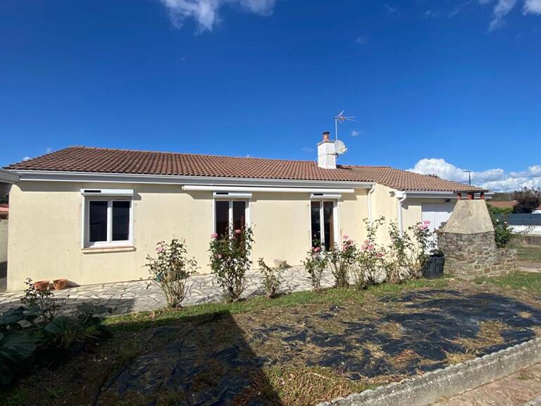 MAISON PLAIN PIED - 3 CHAMBRES 44680 SAINTE PAZANNE - BUDGET 270 400  HAI — photo 1