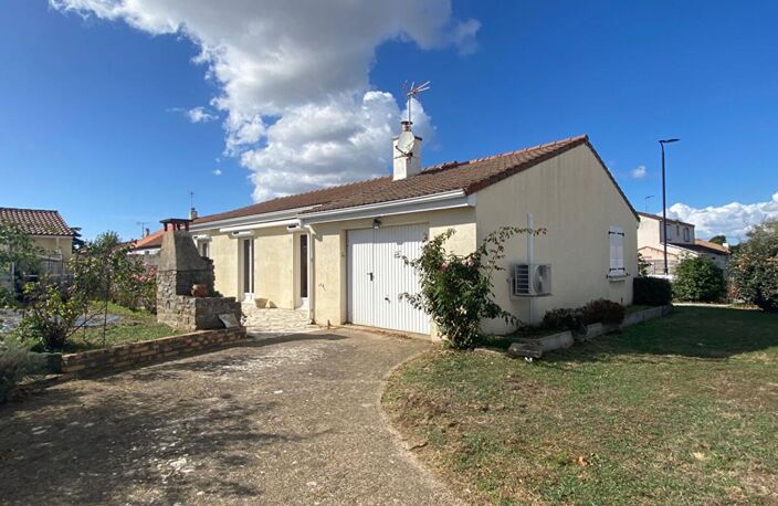 MAISON PLAIN PIED - 3 CHAMBRES 44680 SAINTE PAZANNE - BUDGET 270 400  HAI — photo 2