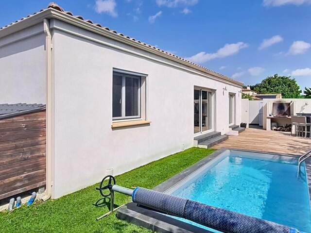 VIlla de 135 m² de plein pied avec piscine sur un terrain de 506m² — photo du bien