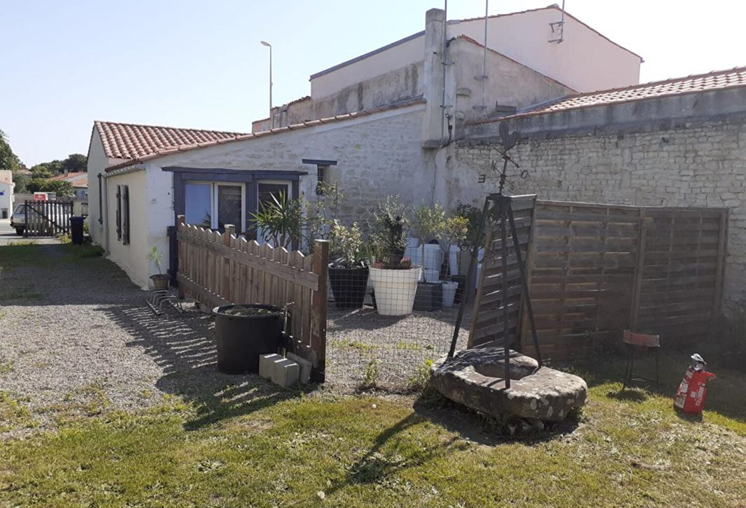 Maison La Jarne — photo 1