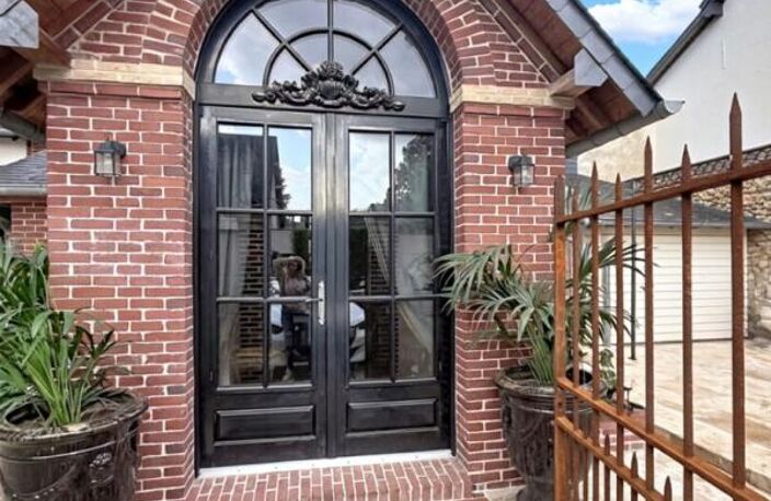 PONT-L'ÉVÊQUE - UNE ADRESSE CONFIDENTIELLE  en centre ville — photo 4