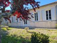 jolie maison pierre typique — photo 2