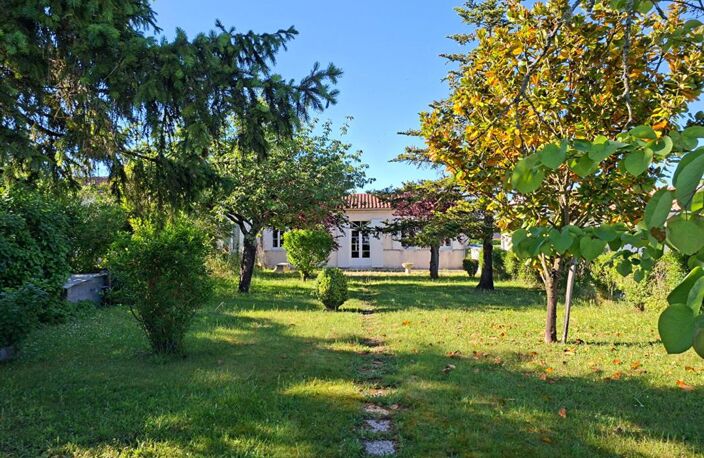 jolie maison pierre typique — photo 4