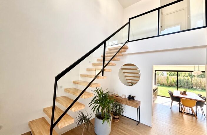 Maison Montreuil Juigne 6 pièce(s) 170 m2 — photo 3