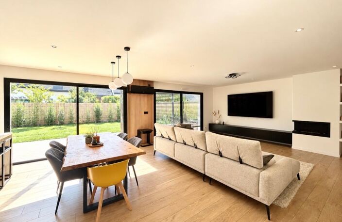 Maison Montreuil Juigne 6 pièce(s) 170 m2 — photo 4