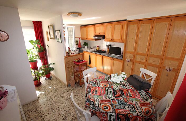 MAISON DE CARACTÈRE 180 m²  AVEC EXTERIEUR ET SOUS-SOL INTÉGRAL - DPE C — photo 3